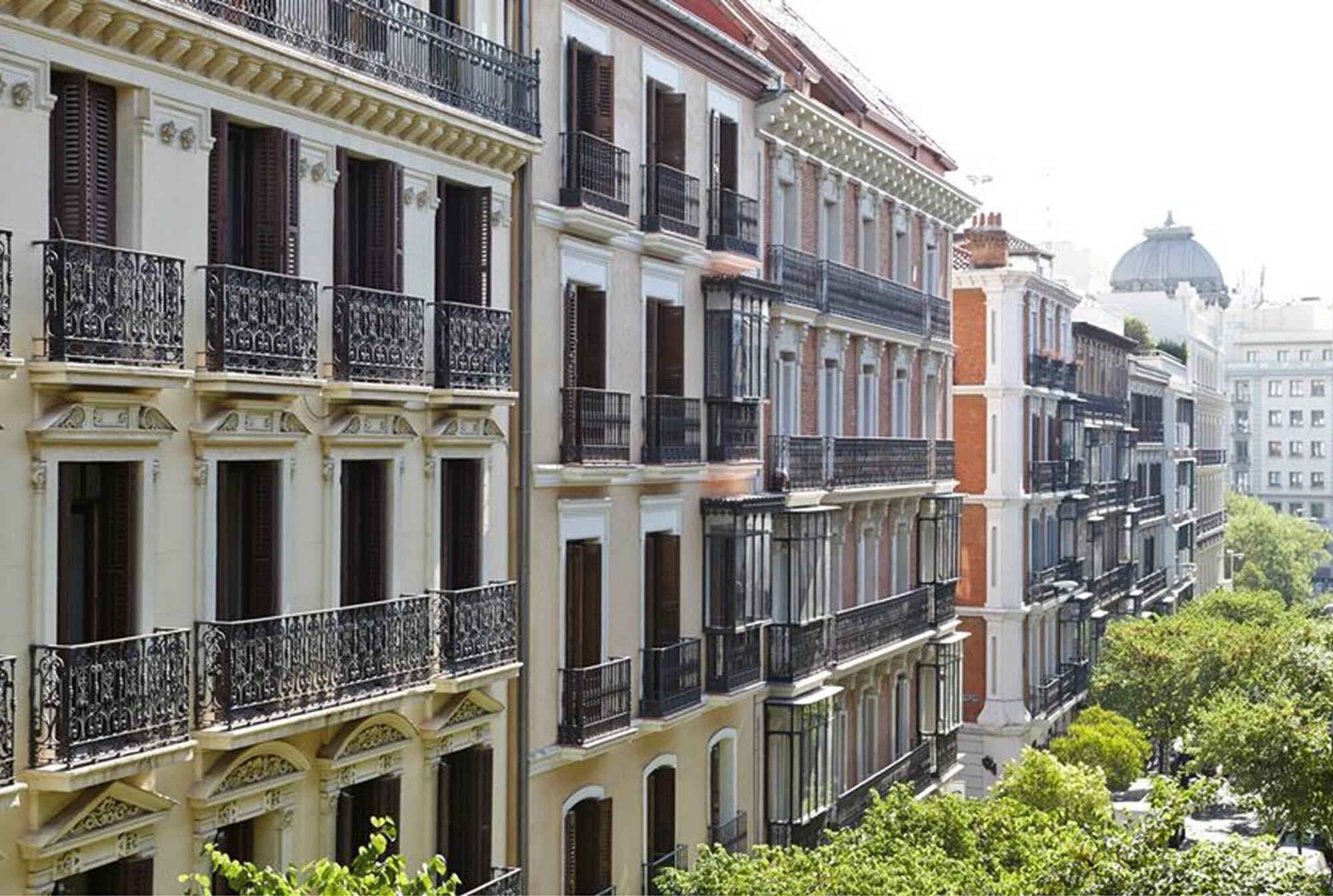 60 Balconies Design Apartment Madrid Ngoại thất bức ảnh