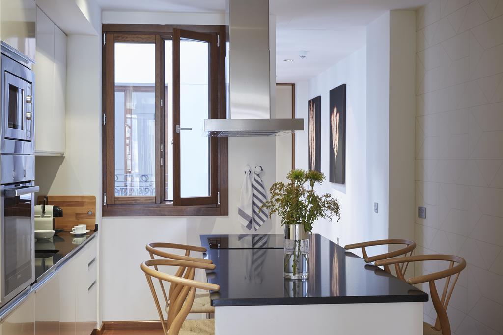 60 Balconies Design Apartment Madrid Phòng bức ảnh